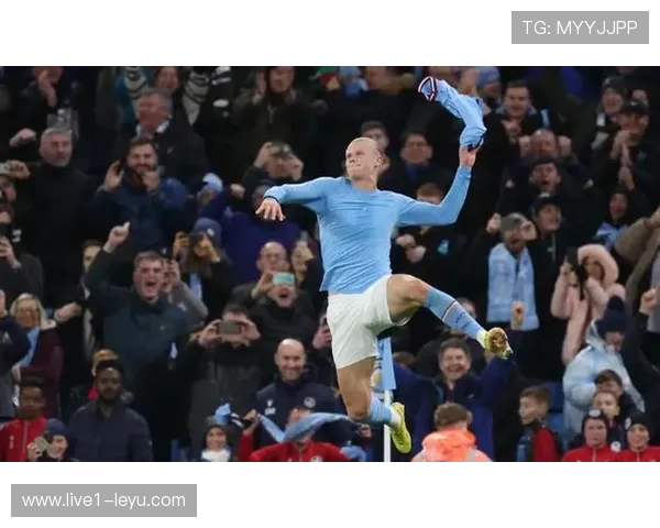 凯恩专访：天生射手本能揭秘！从青训到英超，如何炼就顶级前锋？