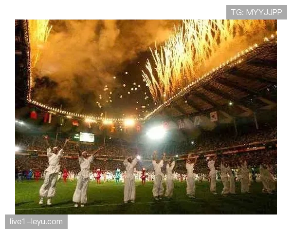 南美足球激情绽放:进攻风暴彰显创意与热情的完美融合 南美足球激情绽放:进攻风暴彰显创意与热情的完美融合