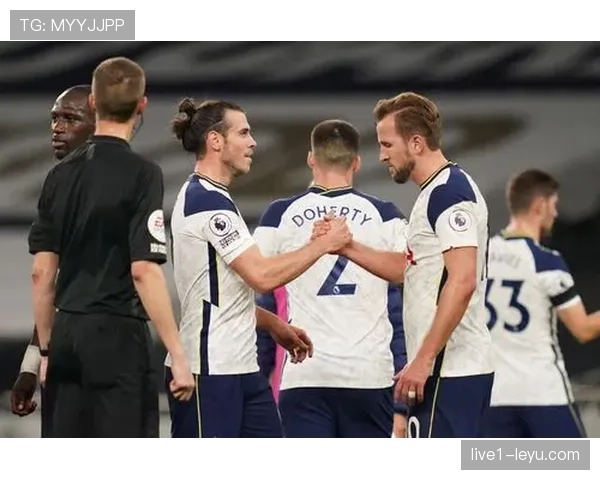 佩德罗·拉莫斯关键发挥助英超球队逆转取胜，精彩表现引球迷热议