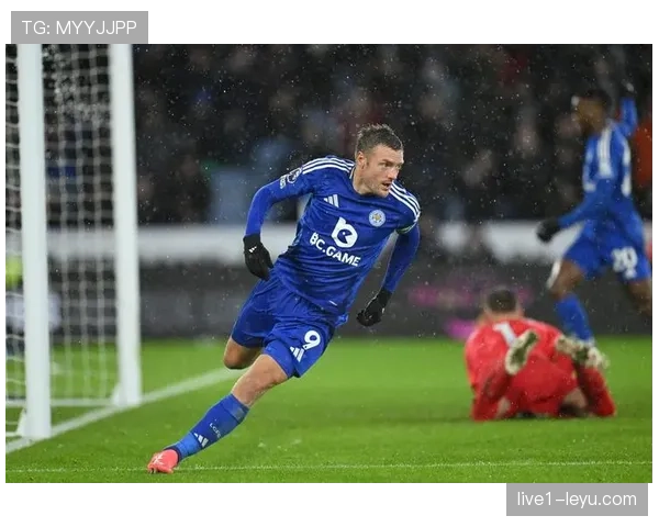 莱斯特城反击战术奏效,强势崛起成英超黑马 莱斯特城反击战术奏效,强势崛起成英超黑马