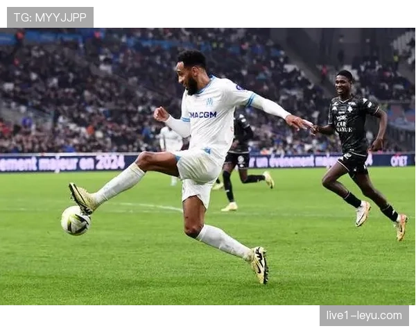 切尔西欧联杯大胜对手，强势表现引关注