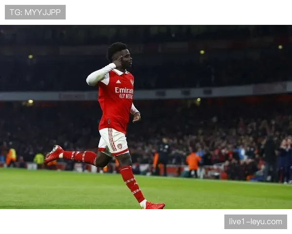 亨利式射门重塑现代足球进攻艺术，独特技术风格引关注