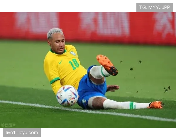 巴西队世界杯赛场表现稳健,持续彰显足球强国魅力 巴西队世界杯赛场表现稳健,持续彰显足球强国魅力
