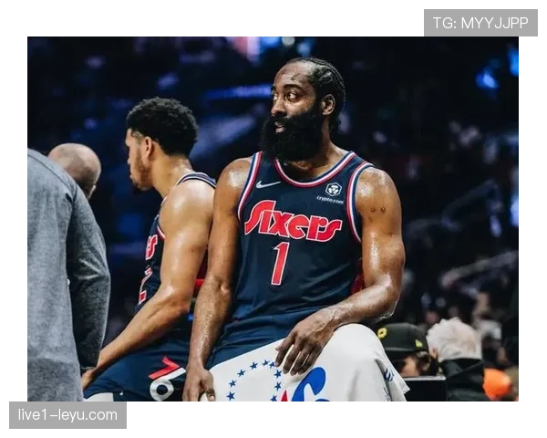 内马尔因伤缺阵，球队战局面临挑战，状态回暖的如何影响比赛走势