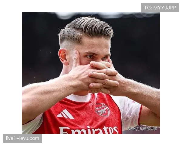 奥布拉克与吉马良斯搭档后防线表现稳健 奥布拉克与吉马良斯搭档后防线表现稳健